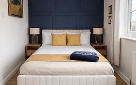 Rossetti Retreat